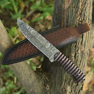 Couteau de Bushcraft en Acier Damas Forgé à la Main, Manche en Micarta, Couteau Bowie à Lame Pleine avec Étui en Cuir, Support OEM/ODM Personnalisé - Product Image 3