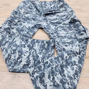 Vêtements d'occasion : Vêtements de travail (Chemises et pantalons) - Product Image 4