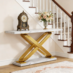 Table console élégante de couleur blanche, confectionnée avec des pieds en métal doré décoratif et un cadre incliné, disponible à prix de gros. - Product Image 6