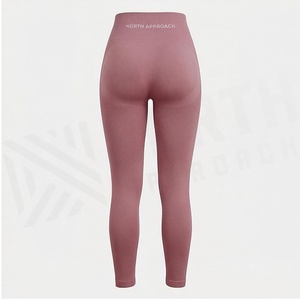 กางเกงเลกกิ้งเอวสูงแบบเต็มตัว รุ่น North Approach สีชมพูล้วน ผ้าริบเนื้อนุ่ม ไร้ตะเข็บ สำหรับโยคะและชุดกีฬาผู้หญิง - Product Image 2