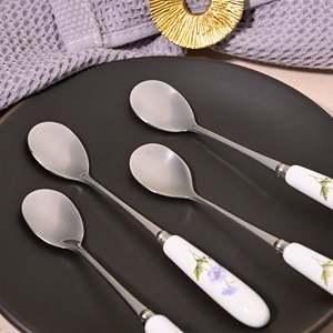 Juego de 4 Cucharas de Postre de Cerámica Sky Daisy, Herramientas para Disfrutar de Delicias Dulces - Product Image 4