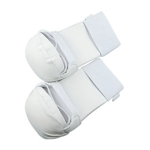 Mitaines de karaté pour la pratique sportive avec rembourrage profilé, intérieur doux pour les mains, paume et poignets renforcés. - Product Image 3