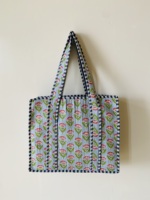 Sac fourre-tout mini matelassé à fermeture éclair en coton pur 100 % imprimé à la main style indien vintage pour femme – Collection Printemps/Été/Hiver – Vente en gros
