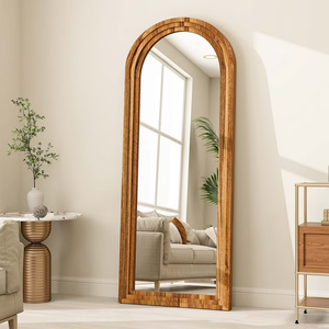 Espejo de cuerpo entero de madera blanca tallada, espejo de pie geométrico ornamentado, disponible a precios de mayorista. - Product Image 3