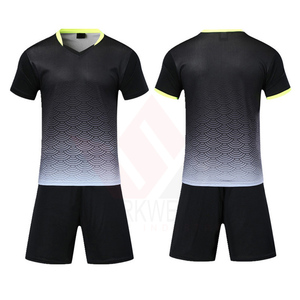 Conjunto de Camiseta de Fútbol para Hombre, Negra, Cuello en V, Manga Corta, Absorbe la Humedad, Antibacteriana, Protección UV, Todas las Temporadas, Corte Regular - Product Image 3