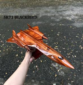 Kit de modèle réduit en bois SR71 BLACKBIRD, artisanat du bois, taille réelle, fabriqué en Vietnam, avion SR71 en bois massif, fabriqué au Vietnam - Product Image 1
