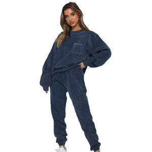 Conjunto deportivo de lujo personalizado para mujer, conjunto de dos piezas, conjuntos deportivos unisex con cuello redondo para mujer - Product Image 2