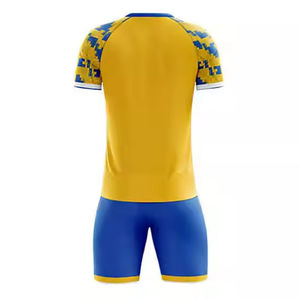 Uniforme de Fútbol Retro Personalizado al por Mayor de Pakistán, Camiseta de Fútbol Transpirable para Partidos de Clubes y Equipos, Calidad Premium - Product Image 5