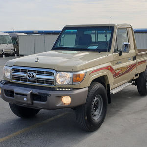Toyota Land Cruiser Pickup 4x4 Diésel, Conducción Derecha, Transmisión Manual/Automática, Volante a la Izquierda, Tapicería de Tela Oscura - Product Image 1