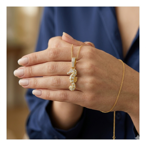 Collier tendance personnalisé avec pendentif petit hippocampe glacé en or 10K plaqué et diamant de laboratoire, breloques d'été pour enfants, pour les amoureux de l'océan - Product Image 3