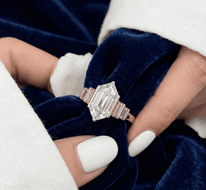 Bague en or 14 carats vintage avec diamant de laboratoire hexagonal marquise 3,15 carats, bijoux de fiançailles - Product Image 5