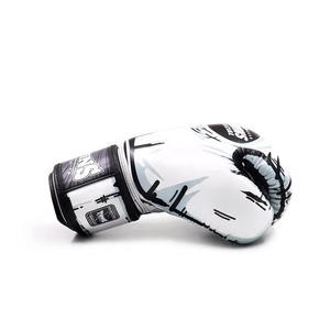Gants de boxe en cuir de vachette de qualité supérieure, personnalisables avec marque et logo, noirs et blancs, fermeture auto-agrippante, pour entraînement Muay Thai et sport - Product Image 6