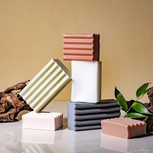 El champú sólido BAR, hecho en Japón, champú sin aditivos, suave para el cabello, el cuero cabelludo y el medio ambiente. - Product Image 4