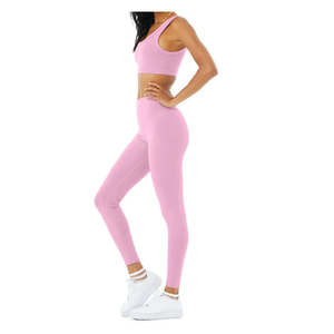 Ensembles de yoga pour femmes, haute qualité, personnalisés, décontractés, deux pièces, shorts de sport, séchage rapide, respirants, confortables - Product Image 1