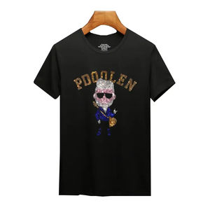 Camiseta con Pedrería de Marca Privada, Diseño Gráfico Único con Efecto Iced-Out, Marca Exclusiva de Boutique, Venta al Por Mayor Sialkot - Product Image 4