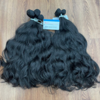 Cheveux vierges non traités de qualité supérieure, extensions de cheveux naturelles ondulées, 100% cheveux humains vietnamiens, en stock