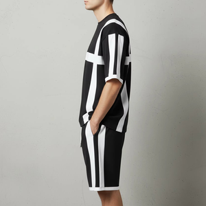 Ensemble décontracté 2 pièces Glamour Plus pour homme : T-shirt color block et short à cordon, tenue d'été respirante en polyester tricoté - Product Image 5