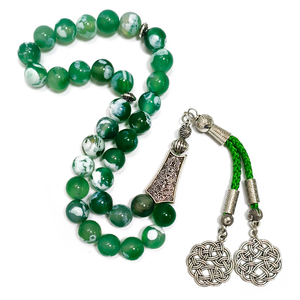 Cuentas redondas facetadas de cristal ámbar para tasbih con colgantes de borlas plateadas detalladas, disponibles a precios de mayorista. - Product Image 4