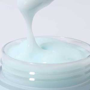 Numéro de section médicale Crème pour le visage rétrécissante des pores avec une texture velours lisse pour une utilisation de jour, tous types de peaux, hydratant en flacon - Product Image 1