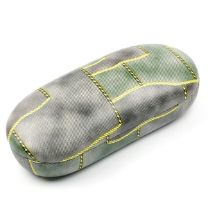 กล่องใส่แว่นตาทรงสี่เหลี่ยมแบบกึ่งแข็งลายสก็อตคลาสสิก - Product Image 3