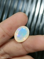 Opale naturelle éthiopienne, taille ovale, pierre précieuse pour la fabrication de bijoux avec de belles facettes chatoyantes 14,6x11,2x7,5mm