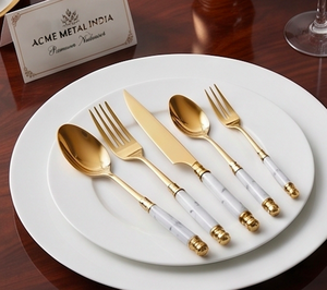 Ensemble de couverts élégants en or Acme Metal India, en acier inoxydable avec poignées en céramique, compatibles lave-vaisselle, pour mariage et restaurant - Product Image 1