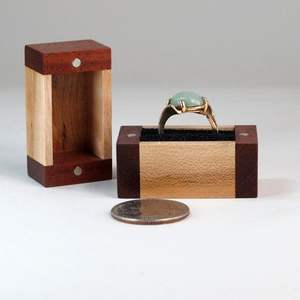 Boîte à bagues classique en bois pour bijoux, dents de lait ou pilules – Petit cadeau poli pour la Saint-Valentin - Product Image 6