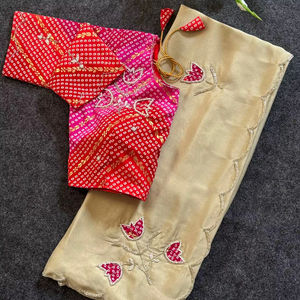 Elegante Saree Floral Hecho a Mano con Blusa Bandhej Arcoíris y Trabajo Cutdana de Doble Línea - Product Image 1