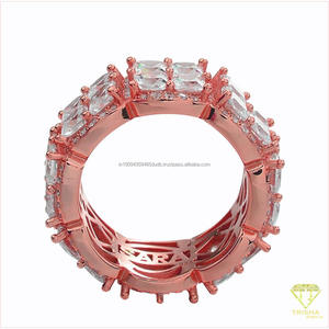 Anillo de Plata 925 de Primera Calidad con Diamante Cultivado en Laboratorio, Diseño Geométrico Cuadrado y Detalle Central Brillante - Product Image 4