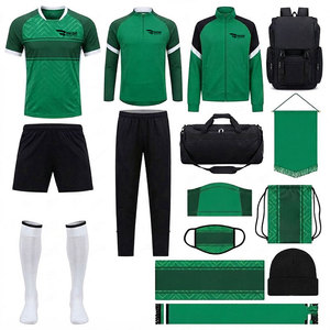 Uniforme de Fútbol de Diseño Único Hecho en Pakistán con Bolsas, Impresión Personalizada, MOQ Bajo - Product Image 1