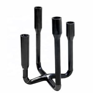 Bougeoir à 4 bras en aluminium nickelé noir pour décoration de mariage porte-bougie au design moderne pour la décoration de la maison faite à la main - Product Image 1