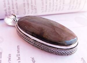 Colgante de Labradorita de Plata de Ley Natural, Collar de Piedras Preciosas Antiguas con Gran Brillo, Estilo Étnico, Joyería Hecha a Mano con Certificación IGI - Product Image 3