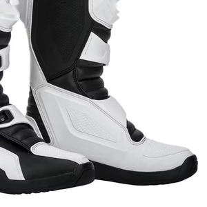 Prix d'usine – Bottes de moto pour homme, modèle de course, meilleur design, chaussures de moto en cuir véritable, bottes de course imperméables - Product Image 4