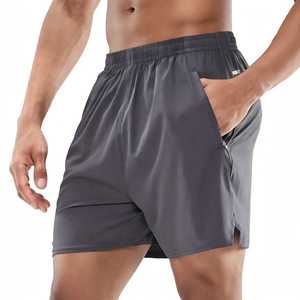 Shorts de course à séchage rapide pour hommes, gris uni, coupe ample, shorts de jogging athlétiques avec poches zippées, taille élastique - Product Image 1