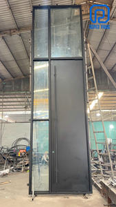 Porte d'entrée extérieure pivotante surdimensionnée en fer, design architectural moderne, avec insert en verre trempé, sur mesure de qualité supérieure pour villas et hôtels, modèle 2026 - Product Image 2