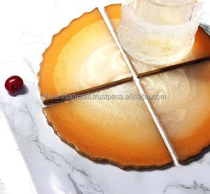 Juego de posavasos de resina cuadrado de diseño personalizado moderno de lujo hecho a mano triángulo naranja Mesa sostenible uso paquete de 4 alfombrillas y almohadillas - Product Image 4