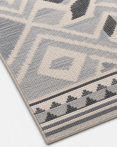 Alfombra Geométrica de Lana Gris Marfil con Motivo de Diamantes Nórdicos y Borde Tribal, Antideslizante, Ecológica, Hecha a Mano para Sala de Estar y Dormitorio - Product Image 5