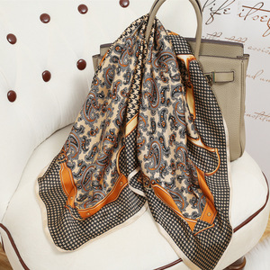 Nouvel Arrivage – Foulard Carré de Luxe en Soie Satinée Imprimée, Design Personnalisé, 90x90 cm, Châle Décontracté Multifonctionnel - Product Image 5
