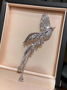 Broche unique en or massif 14 carats avec diamant de laboratoire taille ronde, motif animal, 3,10 carats, pour femme, mariage, minimaliste, certifiée IGI/GRA - Product Image 4