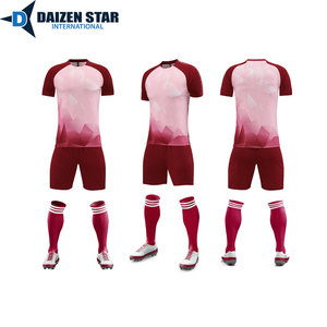 Uniforme de Fútbol DSI Personalizado, 100% Poliéster Transpirable, Manga Corta, Diseño a Cuadros/Color Sólido, Primavera, para CLUBES - Product Image 3