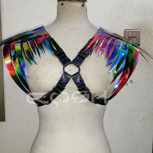 Harnais holographique arc-en-ciel avec cadre en X en cuir végétalien noir et quincaillerie métallique violette - Product Image 3