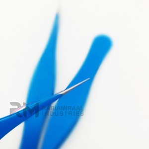 Pinzas para Cejas de Acero Inoxidable Color Azul con Punta Puntiaguda, Diseño Duradero para un Uso Preciso - Product Image 5
