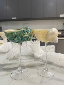 Vaso de Vidrio Hecho a Mano con Diseño de Conchas Marinas para Uso en Restaurantes y Hoteles - Product Image 5