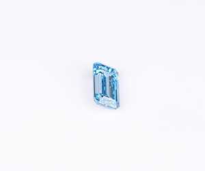 OM GEMS Diamante de Laboratorio Cultivado Azul Fantasía de 1-5 CT, Corte Baguette, Color Blanco E, Perforado con Láser, Certificado IGI, para Compromiso y Boda - Product Image 4