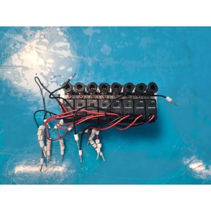Válvula Solenoide Neumática en Miniatura Humphrey H010M8F / H010E1, Usada como Pieza de Repuesto para Equipos Legacy Semiconductor - Product Image 4