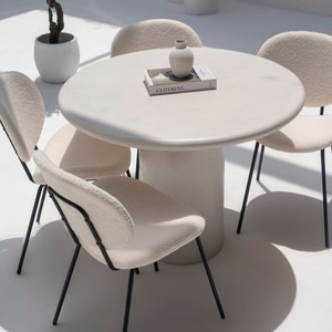Mesa de Comedor Vandana Aureo Ultra de Microhormigón con Diseño Moderno y Minimalista - Product Image 5