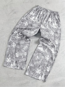 Nouveaux pantalons de jogging en molleton épais 320 GSM, personnalisables avec des patchs brodés, style streetwear, vente en gros - Product Image 2