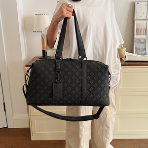 Sac à bandoulière en cuir véritable noir, texture litchi, design minimaliste, ouverture supérieure, deux sangles, longueur 50-65 cm, toutes saisons, usage quotidien - Product Image 2