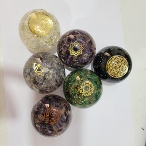 Sphère d'orgonite en gravier de pierres précieuses naturelles de qualité supérieure avec bobine de cuivre pour la guérison Reiki, la méditation et la décoration énergétique en vrac - Product Image 3