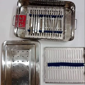 Juego de Instrumentos Quirúrgicos Microquirúrgicos Ortopédicos Básicos Premium de Acero Inoxidable, Herramientas Manuales Reutilizables y Esterilizables para Cirugía Manual - Product Image 1